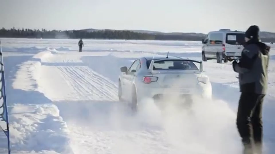 Ice-Action mit Armin Schwarz und Mark Wallenwein in Ivalo, Finnland