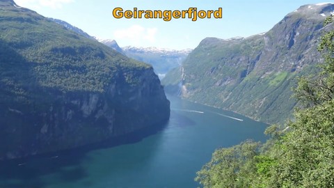 Norwegen_ Mit dem Motorrad die Adlerstraße entlang (BQ).jpg