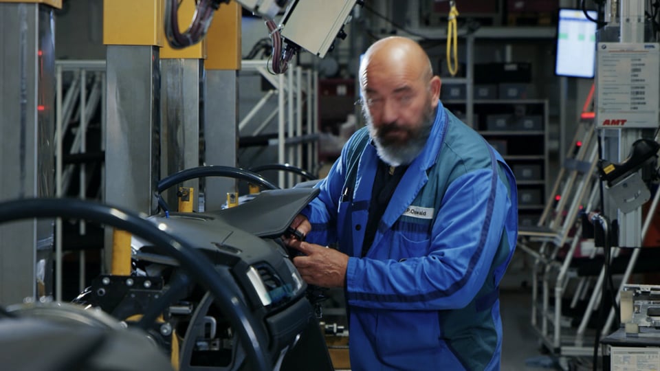 Blick in die Zukunft: BMW Group gestaltet mit Virtual Reality künftige Arbeitsplätze in der Produktion...