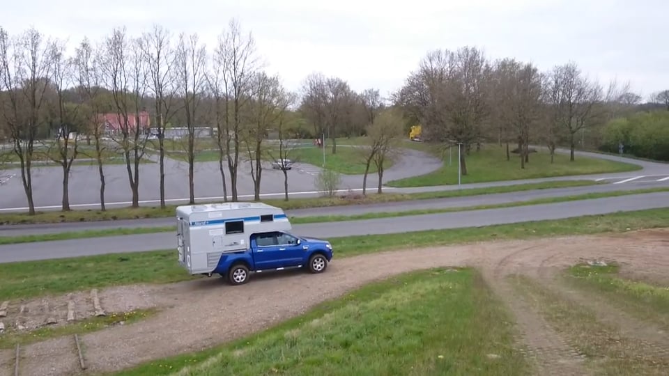 Nordstar Camp 6 S auf Ranger Doka - unterwegs beim Fahrsicherheitstraining 