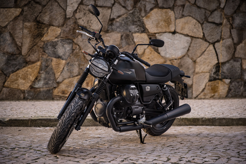 Moto Guzzi V7 Stone.jpg