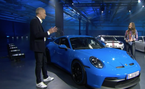 Porsche 911 GT3 Weltpremiere 2021 Studio Präsentation.png