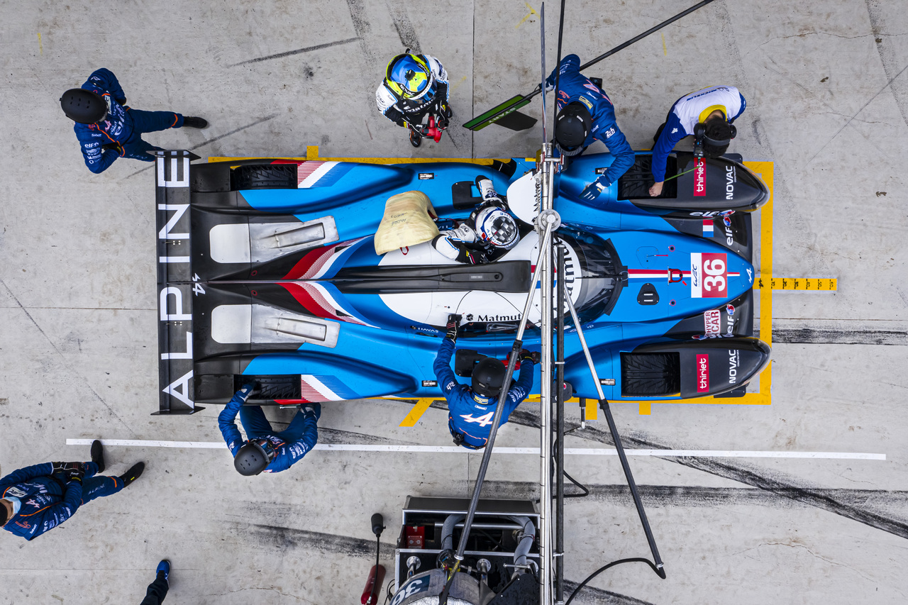 Das Alpine Endurance Team enthüllt sein neues Auto für die FIA WEC World Endurance Championship.