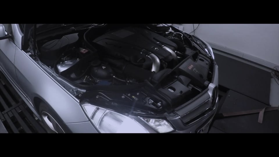 POGEA RACING | MERCEDES E500 V8 408PS ST01i 