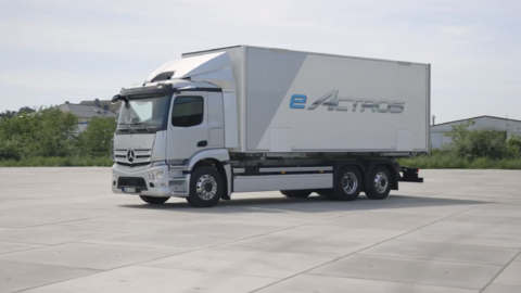 Mercedes Benz eActros.png