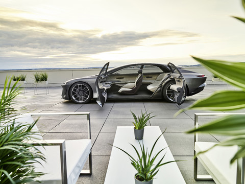 Audi grandsphere concept – Luxuslimousine E-Mobility.jpg