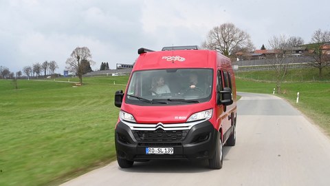 Roadcar R601 - Kompakt auf der Straße und groß genug für den nächsten Trip! (BQ).jpg