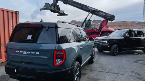 Unloading Ford Bronco Sport 2021 (BQ).jpg