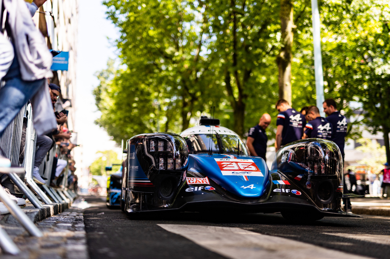 Alpine Elf Endurance Team in Le Mans Modus...