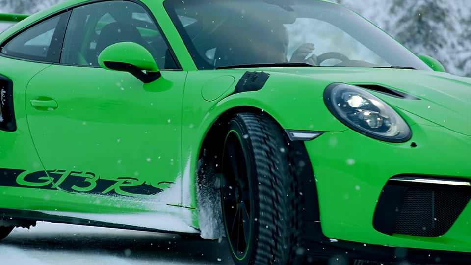 Auch im Winter, wenn es schneit: der neue Porsche 911 GT3 RS