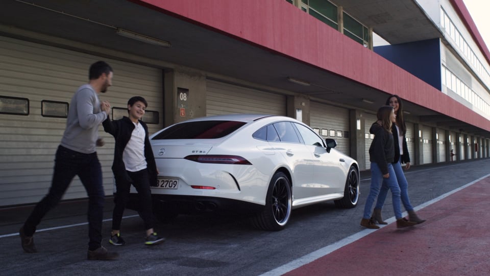 Mercedes-AMG GT 4-Türer Coupé: Performance trifft Design