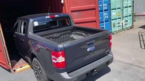 UNLOADING CONTAINER FORD MAVERICK AND NISSAN FRONTIER (BQ).jpg