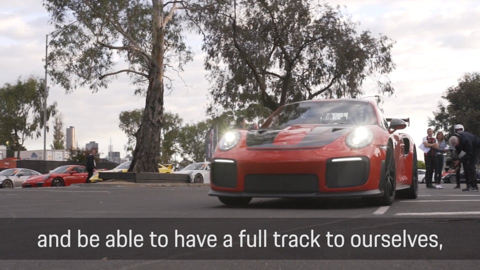 Mark Webber and the GT2 RS on the Albert Park Grand Prix Circuit