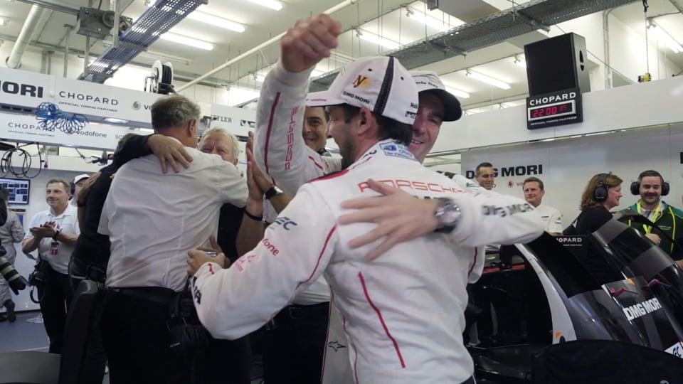 Clinching the title – Porsche Motorsport 2016