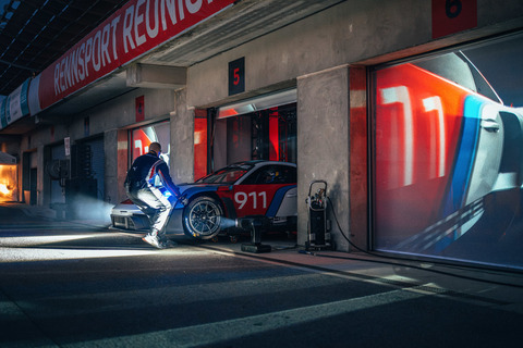 Porsche 911 Gt3 R Rennsport limitiert Rennwagen Laguna Seca.jpg