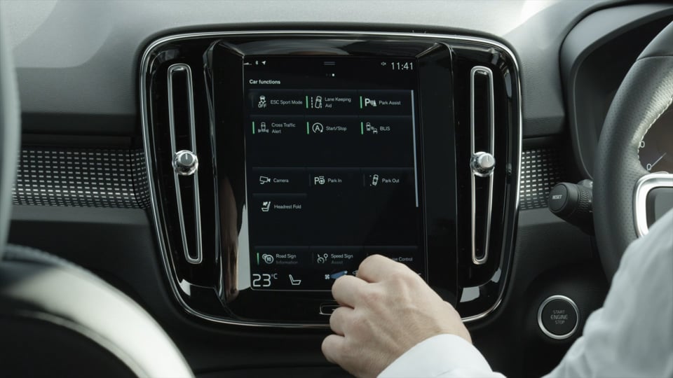 Volvo XC40: Der neue 9" Touchscreen.