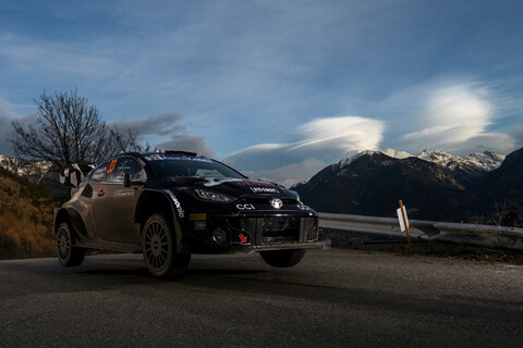 Elfyn Evans WRC 2024 Rallye Monte Carlo Freitag Führender.jpg