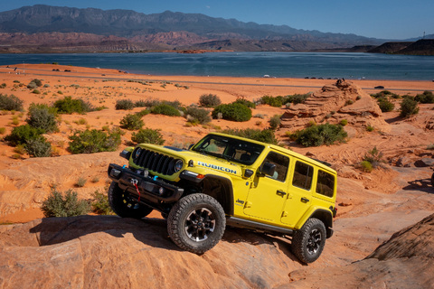 Der neue Jeep® Wrangler 2024 wird von Cars.com zum besten SUV des Jahres 2024 gekürt.