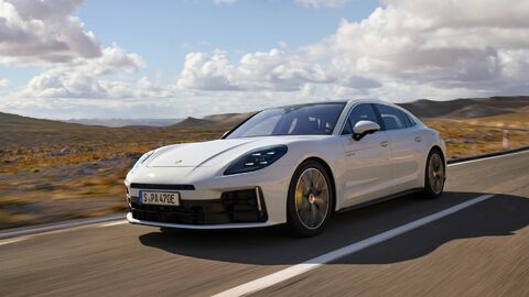 Porsche stellt neue E-Hybrid-Varianten des Panamera vor.