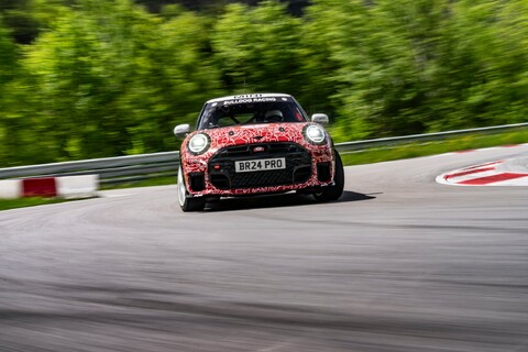 MINI John Cooper Works PROtotype Renneinsatz Debut .jpg