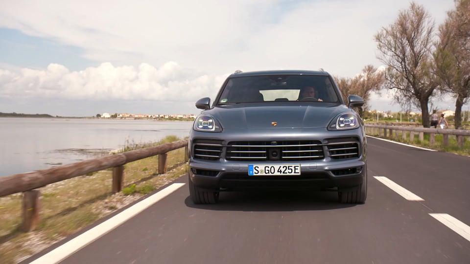 Neuer Cayenne als Plug-in-Hybrid jetzt im Handel...