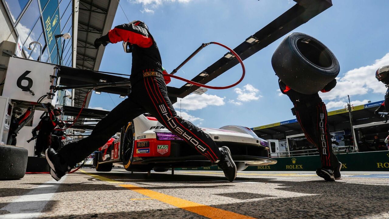 Porsche schließt Le-Mans-Vorbereitungen mit erfolgreichem Test ab.