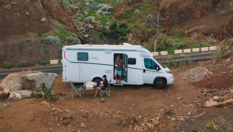 dezhleffs just camp - reisemobile - wohnmobile - caravans - wohnwagen.PNG