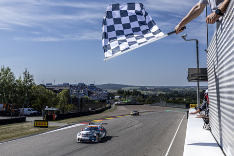 Porsche Carrera Cup | Sachsenring: Janne Stiak ist jüngster Sieger in der Historie des deutschen Carrera Cup.