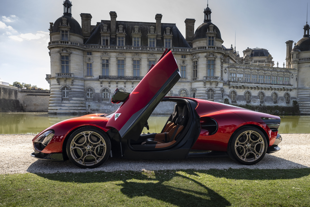 Alfa Romeo überzeugt die Besucher des „Chantilly Arts & Élégance Richard Mille“ Concours d'Élégance.