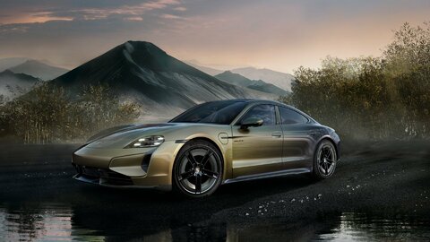 Taycan Turbo S Celestial Jade, Sonderwunsch, 2024, Porsche AG.jpg