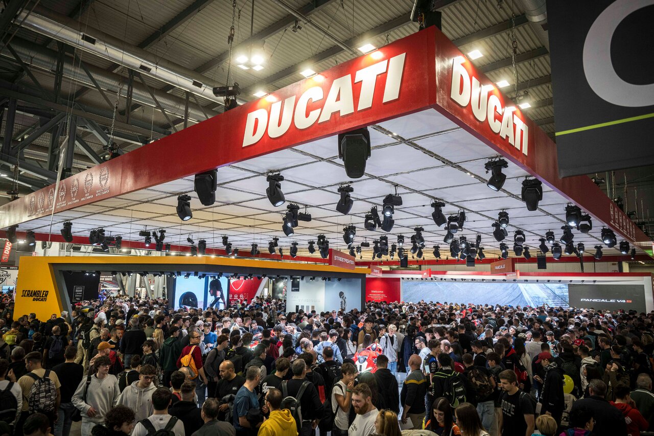 Ducati auf der EICMA 2024: Die neue Panigale und Streetfighter V2 begeistern die Fans.