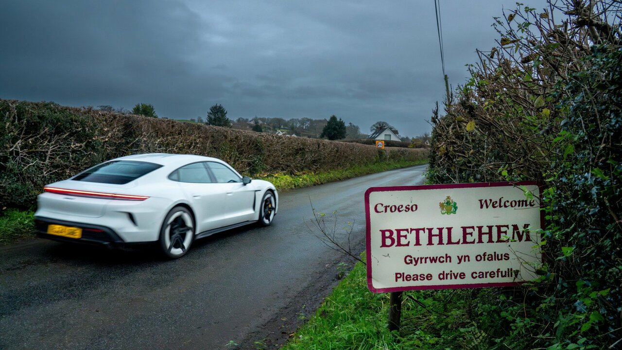 Eine Weihnachtsreise im Taycan Turbo S.