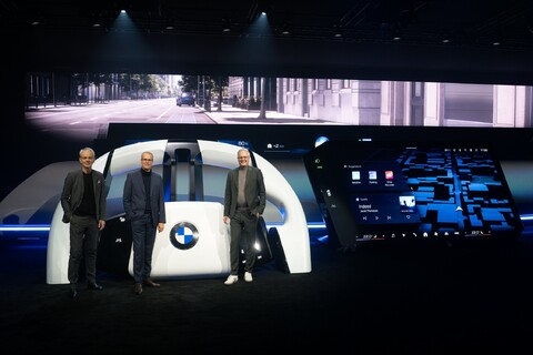 bmw-pressekonferenz BMW Pressekonferenz CES 2025: Adrian van Hooydonk, Frank Weber, Stephan Durach.jpg