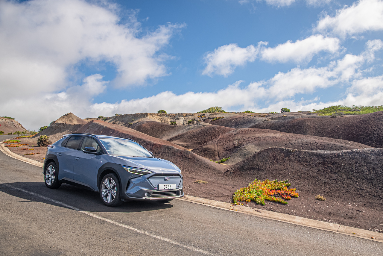 st-helena-subaru test Elektromobilität Ladestation abgelegen.jpg