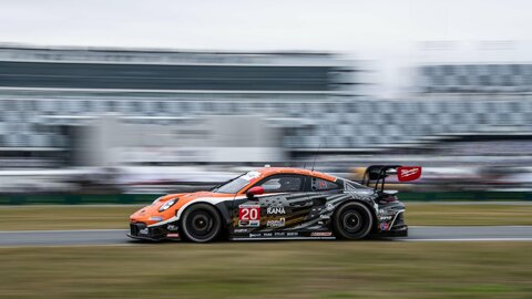 Daytona 2025 neue Schikane Richard Lietz (AUT), Thomas Preining (AUT), Claudio Schiavoni (ITA), Matteo Cressoni (ITA), Proton Competition (#20), Porsche 911 GT3 R, 2025, Porsche AG.jpg