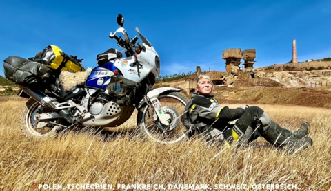 caro unterwegs - motorrad vergleich african twin - motorrad reisen - motorrad touren - motorrad vergleich rd07 - motorrad abenteuer.PNG