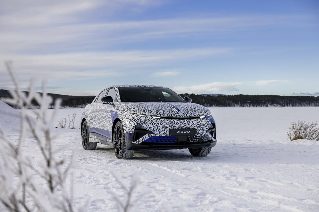 Härtetest am Polarkreis: Letzte Feinabstimmungen für die neue Alpine A390.