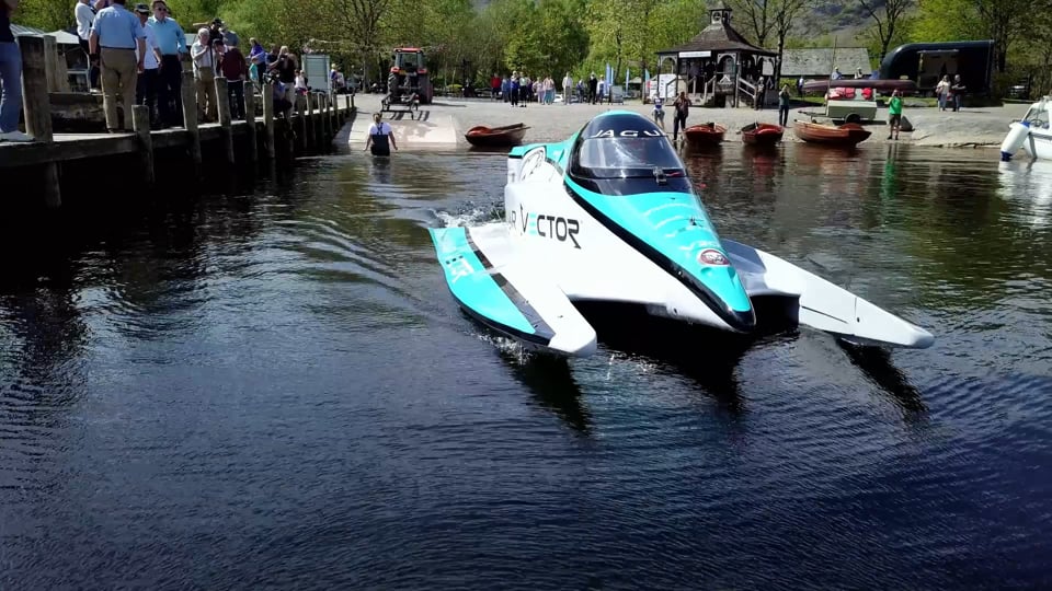 Jaguar Vector Racing break maritime electric world record...