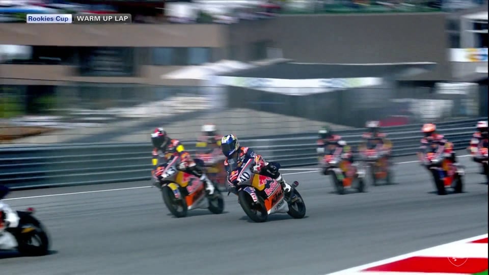 Red Bull Rookies Cup 2018 - Race 1 - Warm up lap. (Spielberg, Austria)