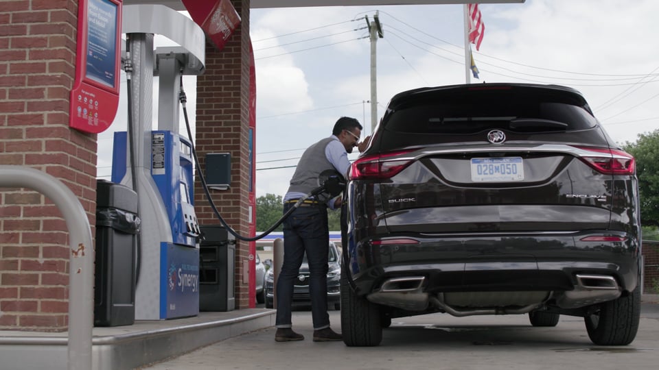 Buick and Exxon Mobil are debuting a new way to bring simplicity and savings to the gas pump – vielleicht bald in Europa?