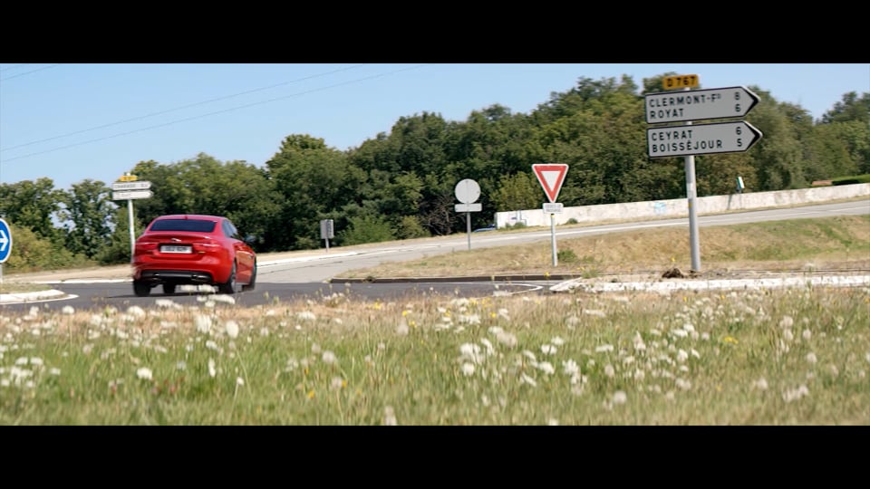  Jaguar XE Sets Lap record at forgotten Grand Prix Circuit