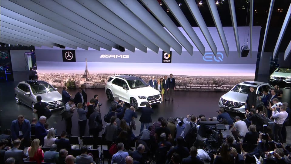 Mercedes-BEnz präsentiert auf dem Pariser Autosalon 2018 die neue GLE Serie...