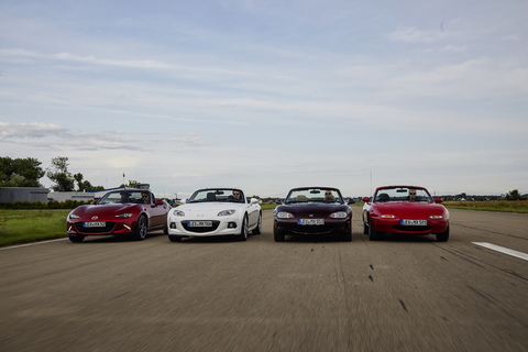 2019-mx-5-allgen-action-001-hires.jpg